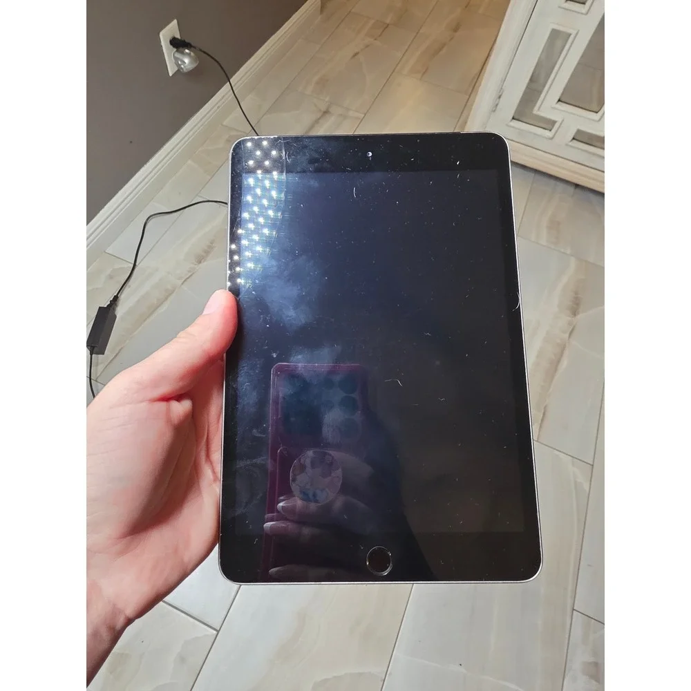 Apple iPad mini‎ 3 Space Gray 16GB Wi-Fi Cellular Model A1600 Tablet
